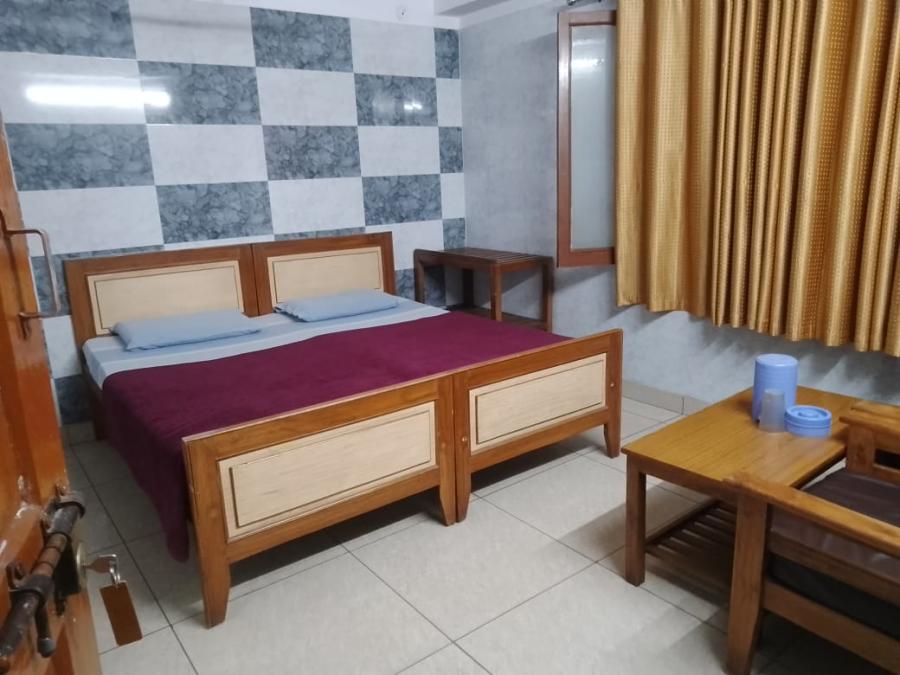 Double Bed A/c